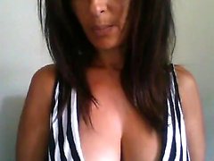 amateur oksanafedorova flashing boobs on live webcam