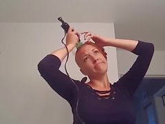 mom shaves her head