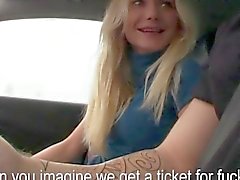 Blonde hitchhiking amateur blows a driver off