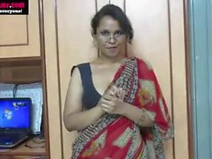 Indian Aunty Teaching sex-www-natalyadsouza-co