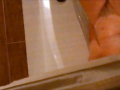 Spying my mom fingering in bath